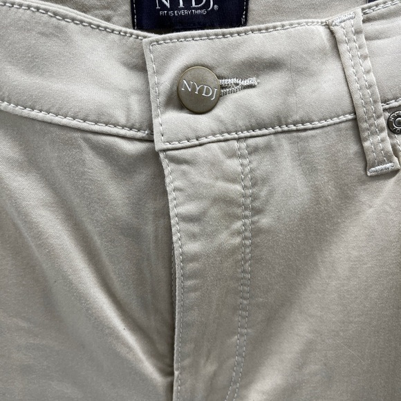 NYDJ Sheri Slim in Feather- Size 14 NWT - Picture 8 of 13